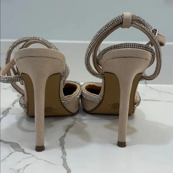 Heels with Rhinestone Bow - Picture 8 of 9